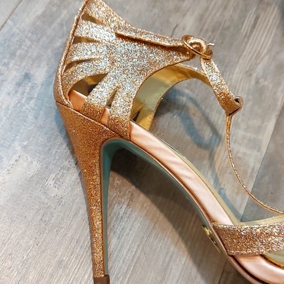 Betsey Johnson Glittery Gold Heels - Picture 4 of 9